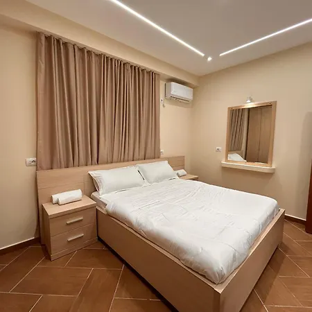 Elisabeth 3 * Saranda