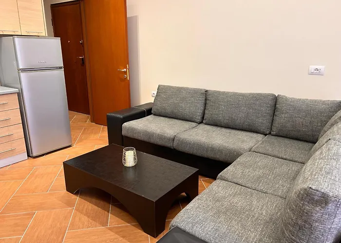 Elisabeth 3 * Sarandë